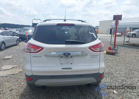 2014 Ford Escape Titanium z USA, uszkodzony, nr VIN 1FMCU0J91EUA81925
